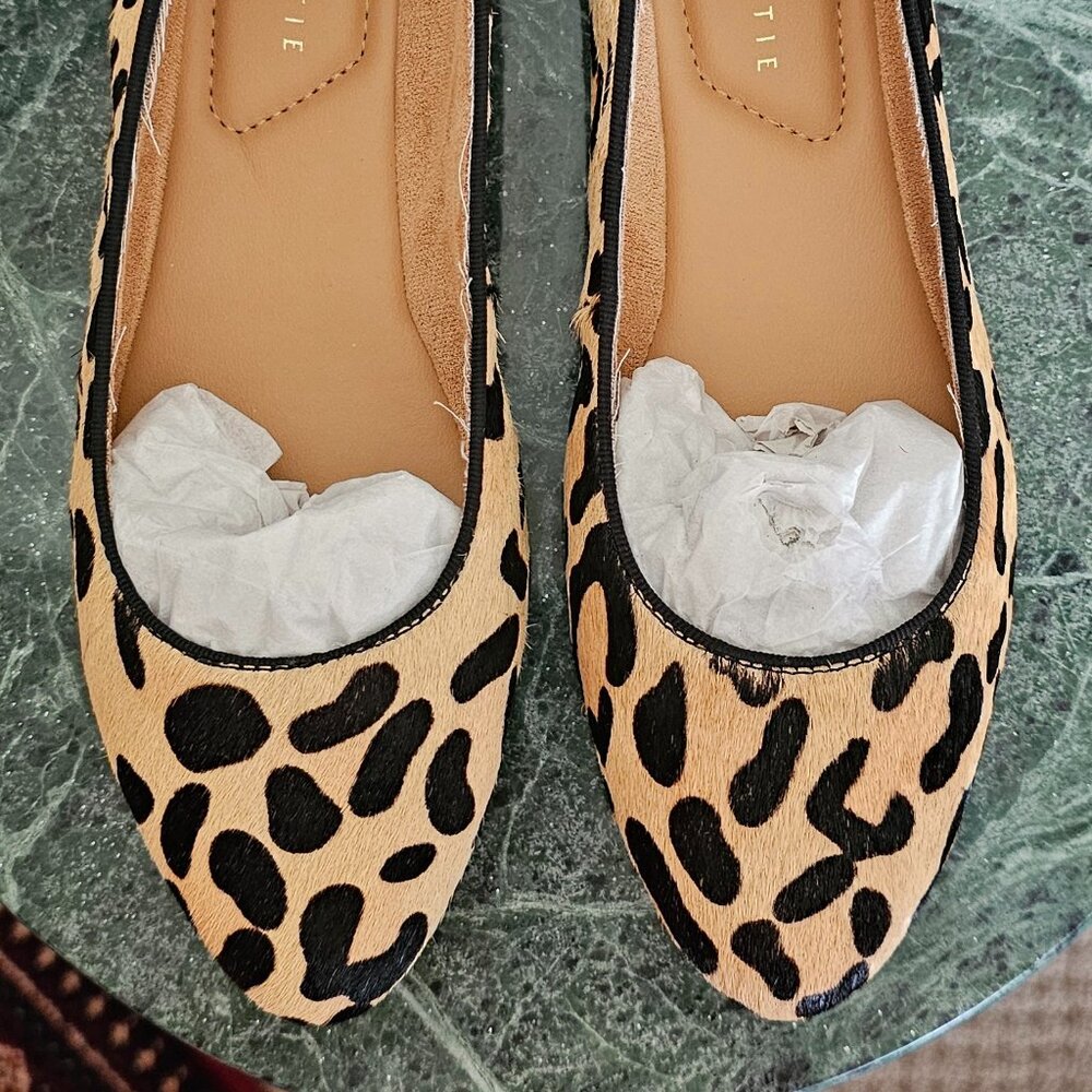NWOB Womens Kelly&Katie Cheetah print Flats 7M Genuine Cow Fur